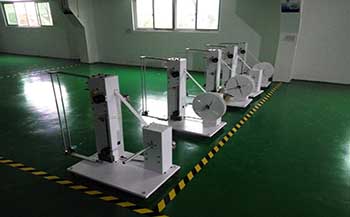 自動(dòng)包銅箔機(jī),做數(shù)據(jù)線必備設(shè)備,口碑和品質(zhì)的保證,首選惠州鑫遠(yuǎn)程！